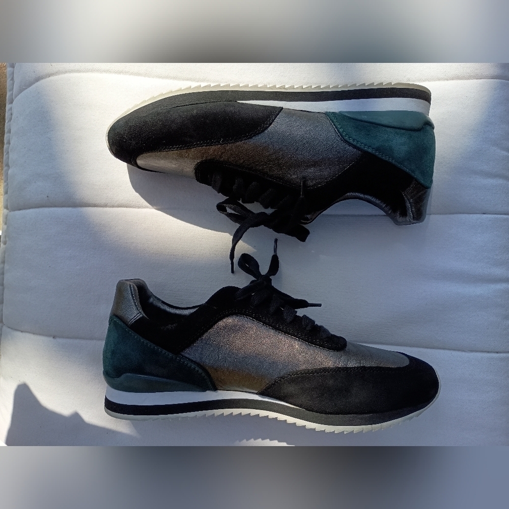 Johnston & Murphy Black and Silver Women's Sneakers_9.5